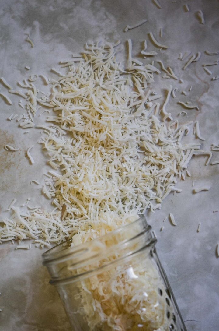 Coconut What to know about Shredded, Desiccated, and Flaked Beside the Mountain